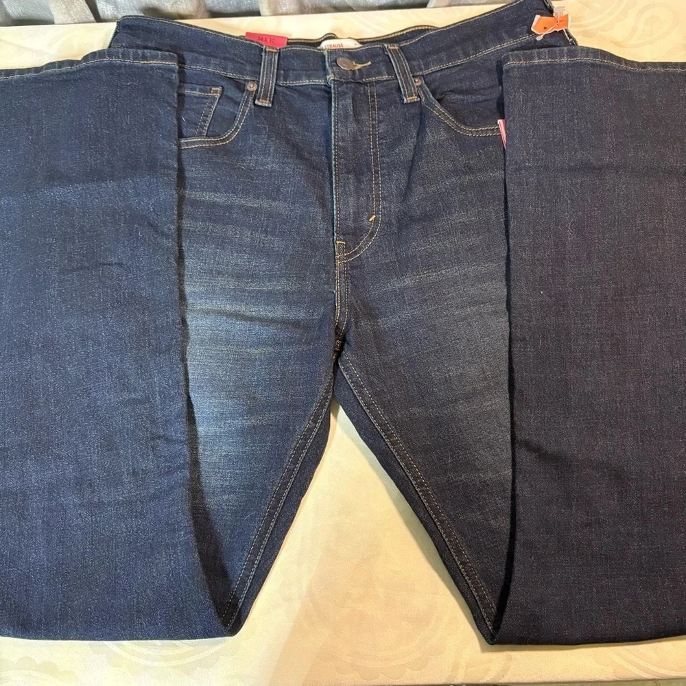 NWT- Levi's Men's Dark Indigo Bootcut Jeans